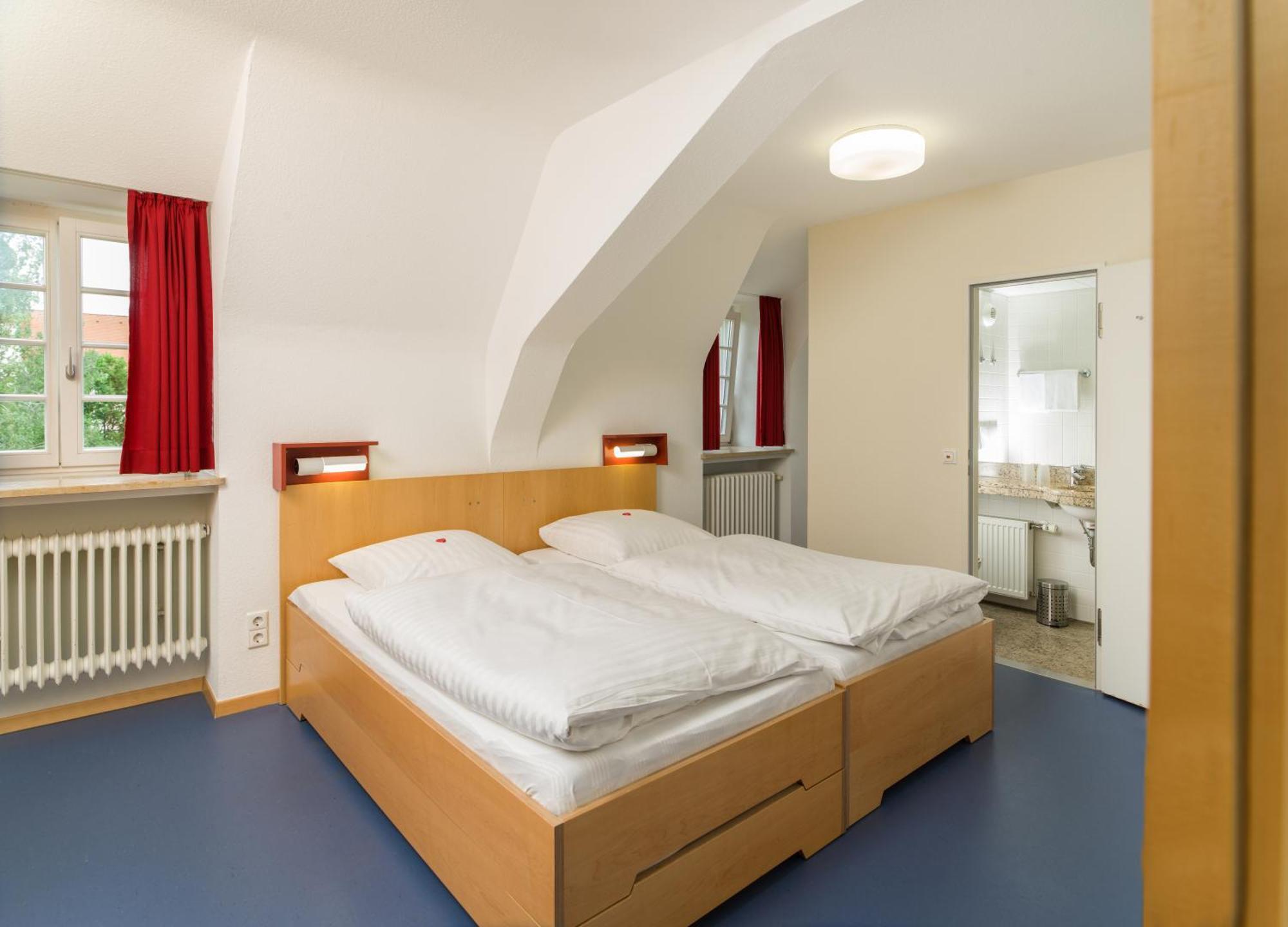 Bildungshaus Neckarelz Hotel Mosbach  Exterior photo