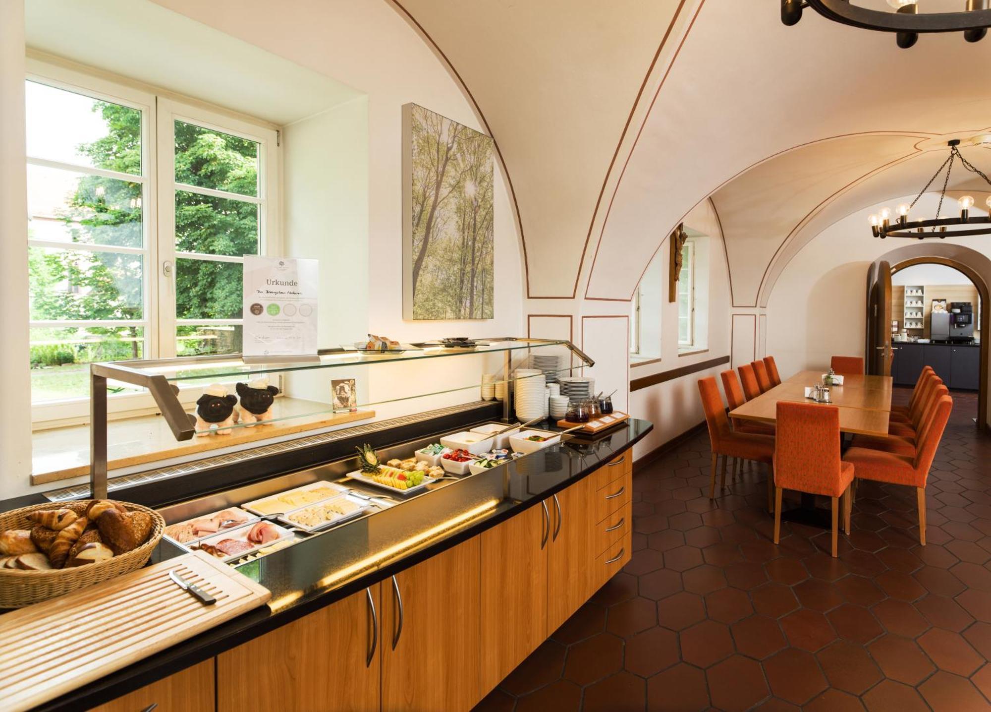 Bildungshaus Neckarelz Hotel Mosbach  Exterior photo