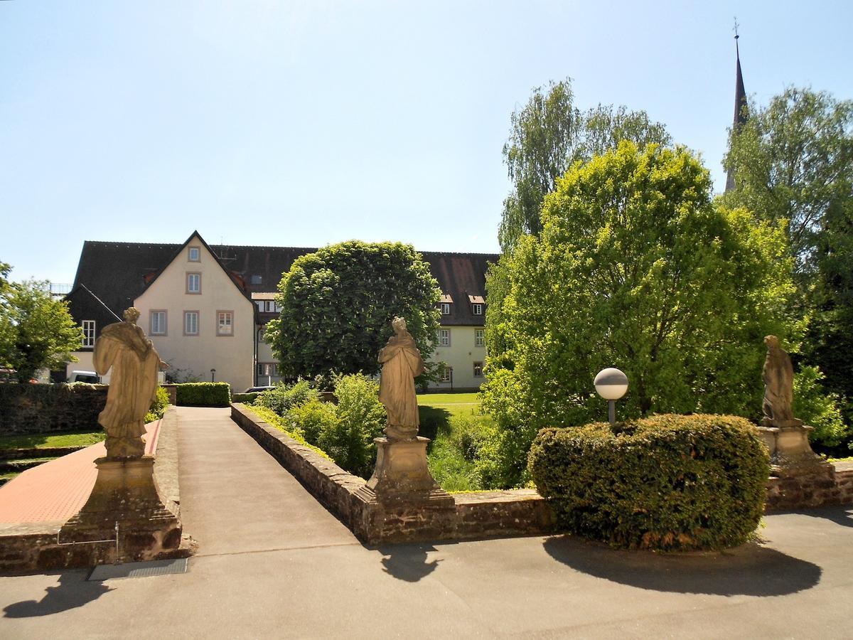 Bildungshaus Neckarelz Hotel Mosbach  Exterior photo
