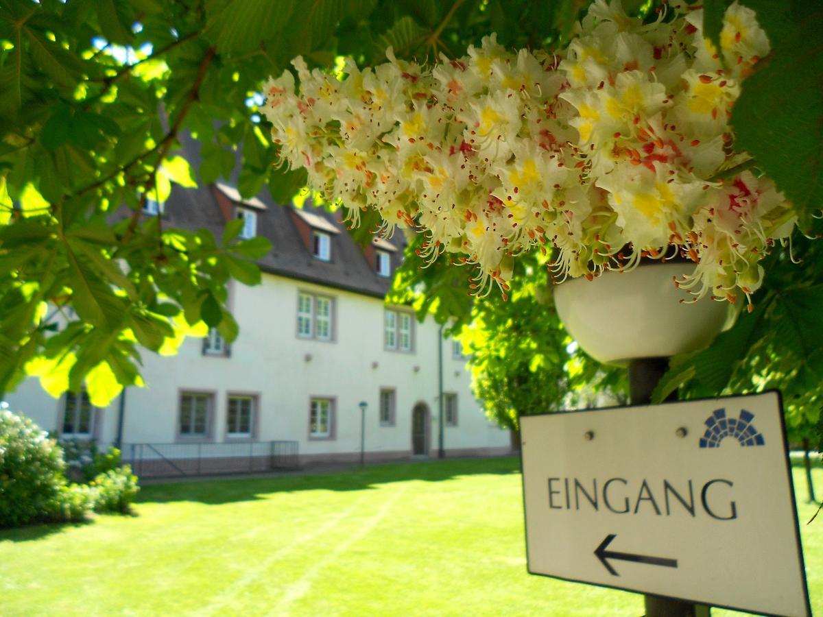 Bildungshaus Neckarelz Hotel Mosbach  Exterior photo